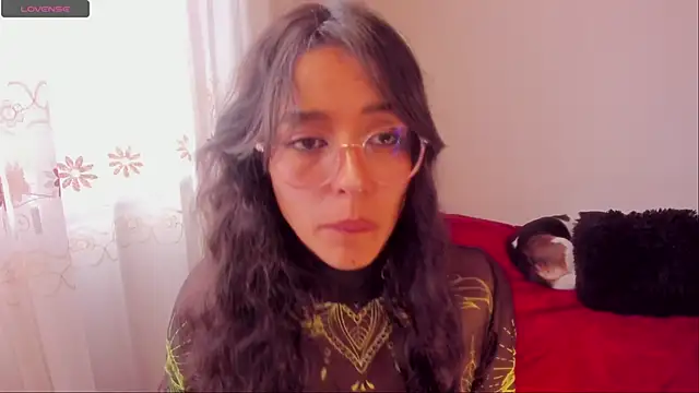 Snapshot of aluna_0310 chatting on 12-06-24, 09:57 aluna 0310 online show from 12-06-24, 09:57