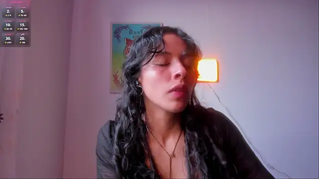 Snapshot of aluna_0310 chatting on 03-01-26, 10:01 aluna 0310 online show from 03-01-26, 10:01