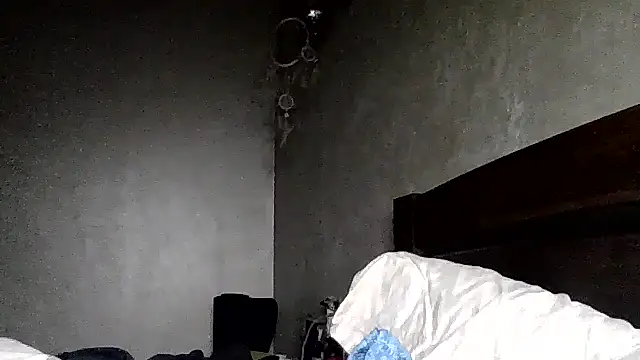 JulianaGold1 online show from 03-16-26, 08:24