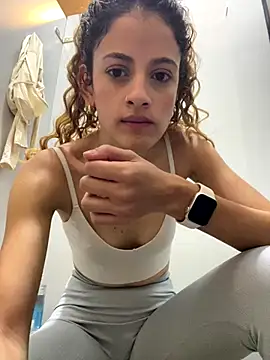 alana15 online show from 10-19-25, 01:45