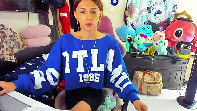 Snapshot of Lawrncesofiets chatting on 02-28-25, 03:37 Lawrncesofiets online show from 02-28-25, 03:37
