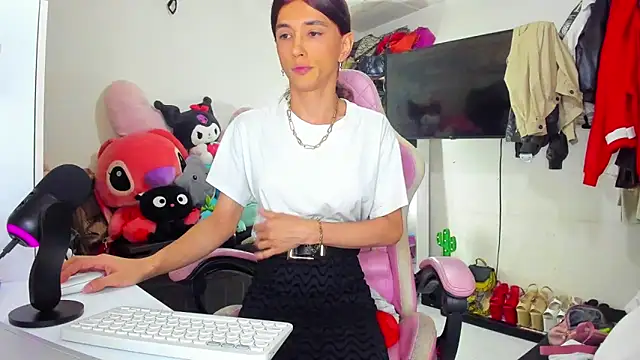 Snapshot of Lawrncesofiets chatting on 10-14-25, 05:58 Lawrncesofiets online show from 10-14-25, 05:58
