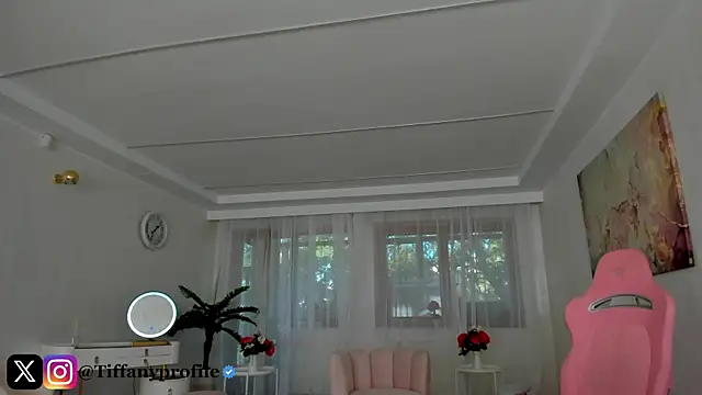 Snapshot of TiffanyHouston_ chatting on 09-18-25, 06:15 TiffanyHouston online show from 09-18-25, 06:15