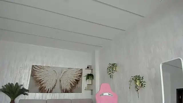 Snapshot of TiffanyHouston_ chatting on 01-13-26, 07:24 TiffanyHouston online show from 01-13-26, 07:24