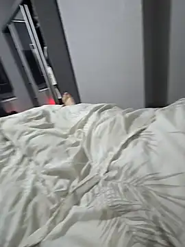 elenaUK online show from 11-27-25, 10:34