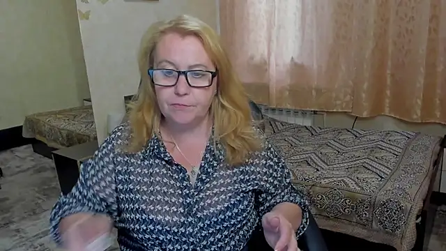 Frau Marta online show from 06-11-26, 12:58