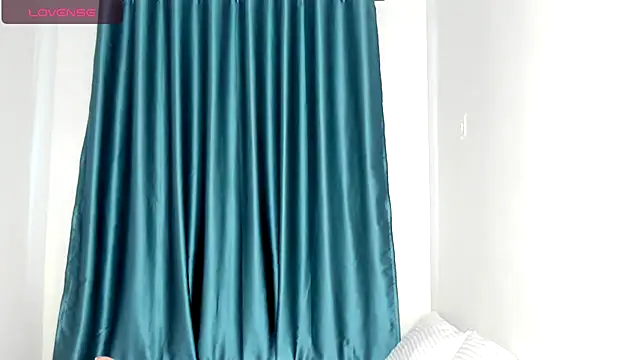 Snapshot of viva_nice chatting on 02-15-26, 04:53 viva nice online show from 02-15-26, 04:53