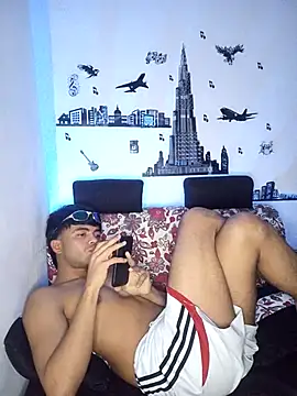 Snapshot of pinedasex777 chatting on 03-06-25, 05:24 pinedasex777 online show from 03-06-25, 05:24