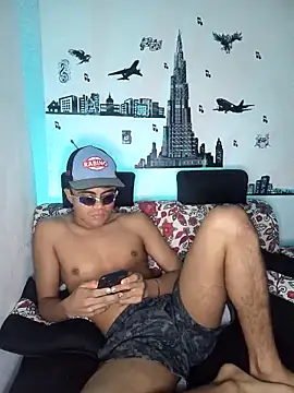 Snapshot of pinedasex777 chatting on 03-07-25, 01:31 pinedasex777 online show from 03-07-25, 01:31