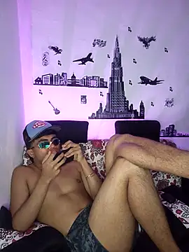 Snapshot of pinedasex777 chatting on 03-07-25, 04:35 pinedasex777 online show from 03-07-25, 04:35