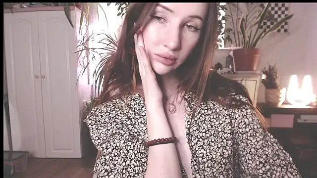 Snapshot of Arwen-elf chatting on 01-29-25, 05:56 Arwen-elf online show from 01-29-25, 05:56