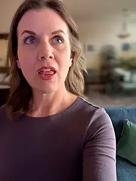 MaiseKnox online show from 02-12-26, 10:05