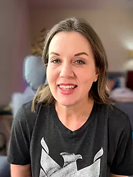 MaiseKnox online show from 03-22-26, 06:22