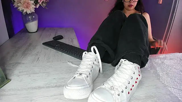 veronicafalcon online show from 05-27-26, 09:01