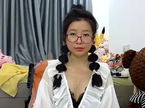 Cute Ruby01 online show from 12-31-24, 04:25