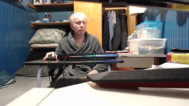 Vgy67Z95 online show from 10-15-25, 03:45