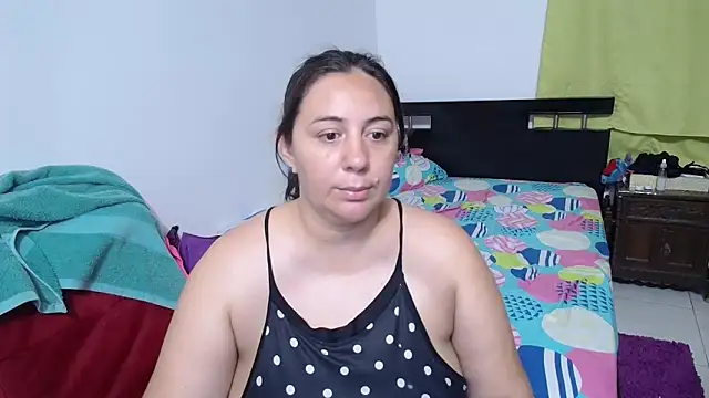 Snapshot of sexxy_ticki chatting on 01-12-25, 12:28 sexxy ticki online show from 01-12-25, 12:28
