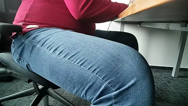 69bezfleku online show from 10-17-25, 01:57