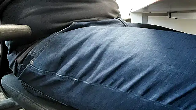 69bezfleku online show from 10-23-25, 06:13