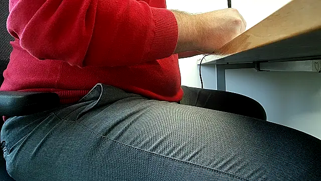 Snapshot of 69bezfleku chatting on 12-19-25, 11:28 69bezfleku online show from 12-19-25, 11:28