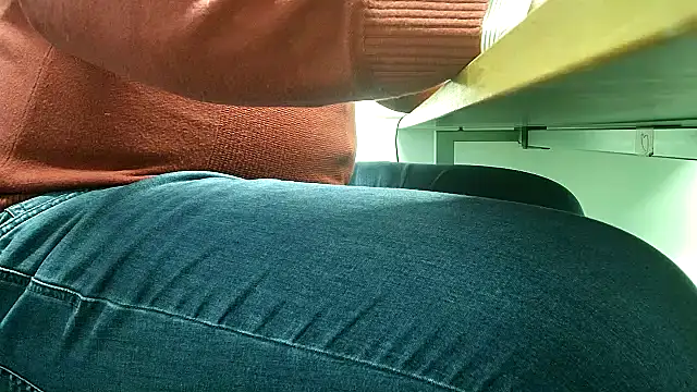 Snapshot of 69bezfleku chatting on 01-14-26, 06:41 69bezfleku online show from 01-14-26, 06:41