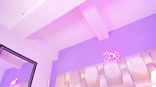 Snapshot of Zoe_Evans_ chatting on 12-04-24, 03:32 Zoe Evans online show from 12-04-24, 03:32