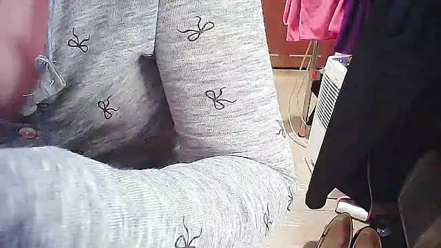 Snapshot of cindy01113520 chatting on 02-20-25, 02:07 cindy01113520 online show from 02-20-25, 02:07