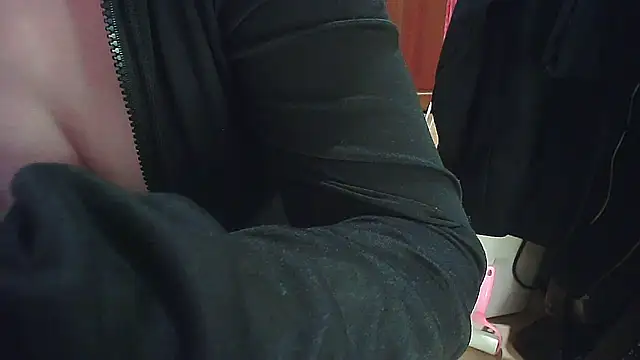 Snapshot of cindy01113520 chatting on 02-28-25, 05:59 cindy01113520 online show from 02-28-25, 05:59