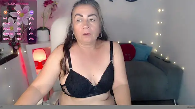 Snapshot of stepmother_105 chatting on 12-30-24, 05:23 stepmother 105 online show from 12-30-24, 05:23