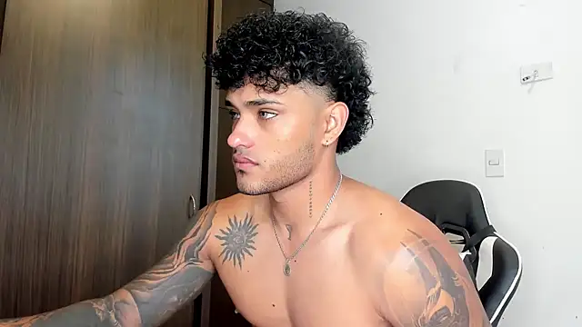 Alessandro Vanni online show from 01-27-25, 01:52