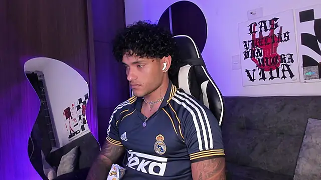 Alessandro Vanni online show from 03-11-26, 02:39