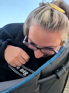 Canadian BBW online show from 04-22-26, 09:27