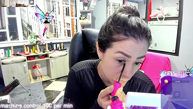 Snapshot of kagomme chatting on 01-17-25, 06:33 kagomme online show from 01-17-25, 06:33