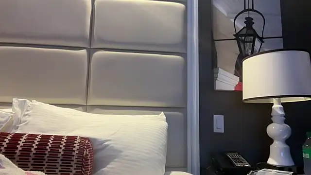 Blueskiiis3 online show from 09-27-25, 06:40