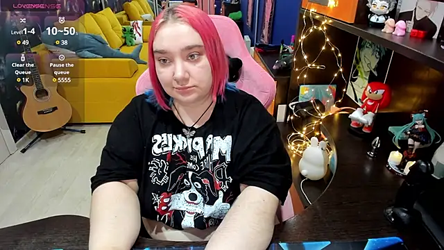 Snapshot of Softie_Sofy chatting on 01-22-25, 05:16 Softie Sofy online show from 01-22-25, 05:16