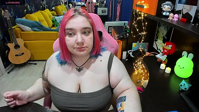 Snapshot of Softie_Sofy chatting on 01-28-25, 02:32 Softie Sofy online show from 01-28-25, 02:32