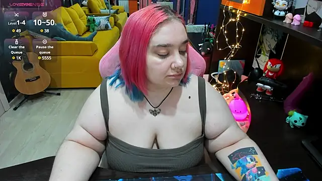 Snapshot of Softie_Sofy chatting on 01-29-25, 02:09 Softie Sofy online show from 01-29-25, 02:09