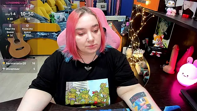 Snapshot of Softie_Sofy chatting on 03-03-25, 08:05 Softie Sofy online show from 03-03-25, 08:05