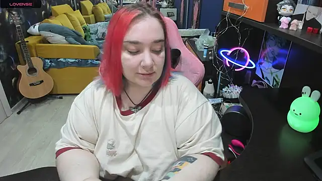 Snapshot of Softie_Sofy chatting on 03-11-25, 03:37 Softie Sofy online show from 03-11-25, 03:37