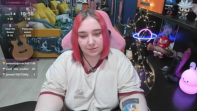 Snapshot of Softie_Sofy chatting on 03-15-25, 06:36 Softie Sofy online show from 03-15-25, 06:36