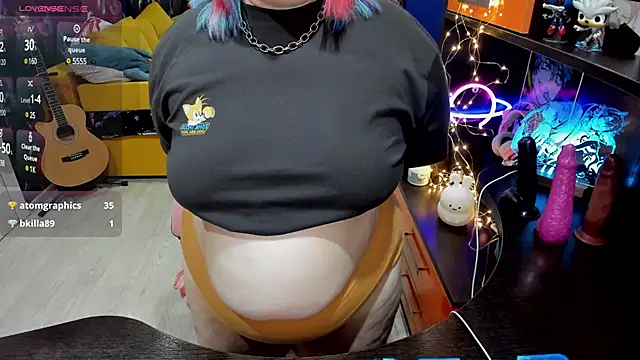 Snapshot of Softie_Sofy chatting on 03-21-25, 06:16 Softie Sofy online show from 03-21-25, 06:16