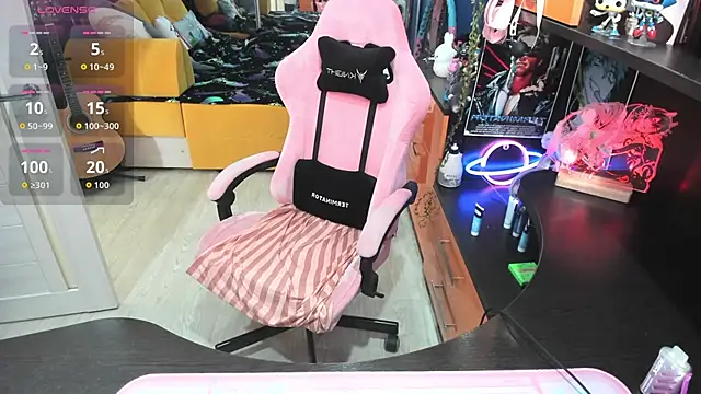 Snapshot of Softie_Sofy chatting on 09-09-25, 03:06 Softie Sofy online show from 09-09-25, 03:06