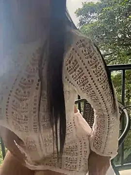 Snapshot of natural_bigboobs chatting on 03-10-25, 09:18 natural bigboobs online show from 03-10-25, 09:18