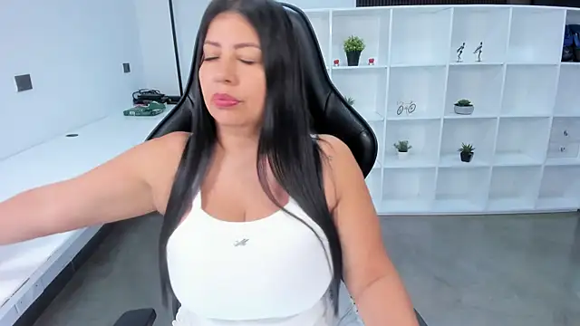 Snapshot of natural_bigboobs chatting on 11-09-25, 07:34 natural bigboobs online show from 11-09-25, 07:34