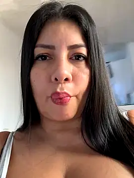 Snapshot of natural_bigboobs chatting on 12-04-25, 02:26 natural bigboobs online show from 12-04-25, 02:26