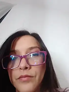 Snapshot of Perladulce chatting on 06-06-26, 11:42 Perladulce online show from 06-06-26, 11:42