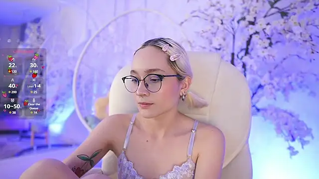 Snapshot of DalahiaRush chatting on 02-10-25, 06:03 DalahiaRush online show from 02-10-25, 06:03