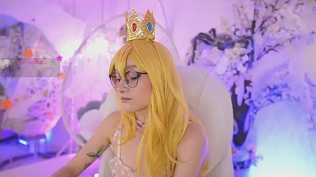 Snapshot of DalahiaRush chatting on 10-08-25, 07:00 DalahiaRush online show from 10-08-25, 07:00