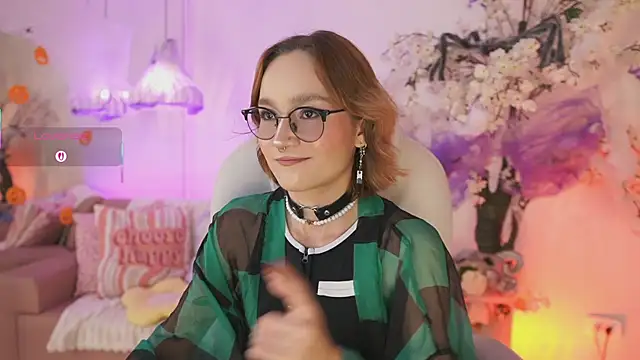 Snapshot of DalahiaRush chatting on 10-29-25, 07:04 DalahiaRush online show from 10-29-25, 07:04