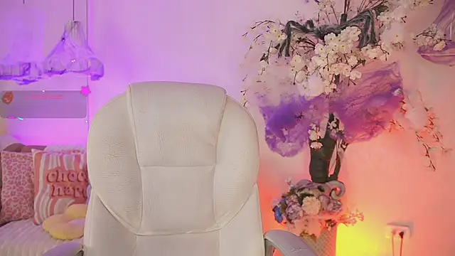 Snapshot of DalahiaRush chatting on 10-30-25, 07:03 DalahiaRush online show from 10-30-25, 07:03